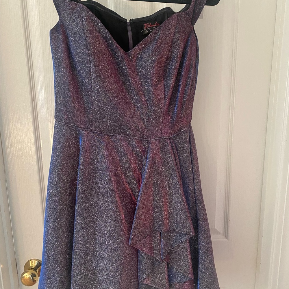 Dress - Picture 2 of 3
